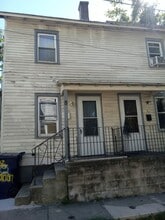 Building Photo - 8 Marion St