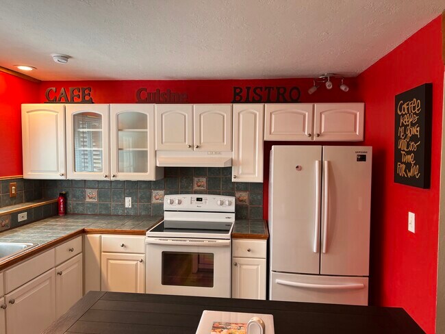 Kitchen 2 - 23 Fairway Rd