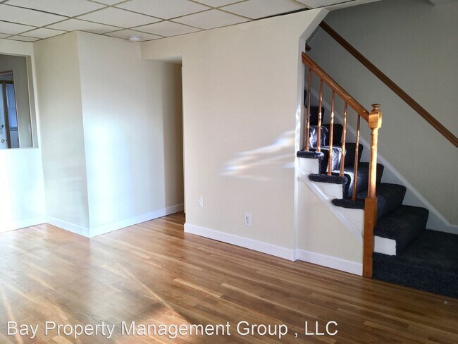 Building Photo - 3 br, 1.5 bath House - 7818 New Battle Gro...