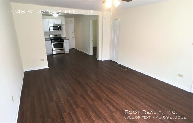 Building Photo - 1 bedroom in CHICAGO IL 60608