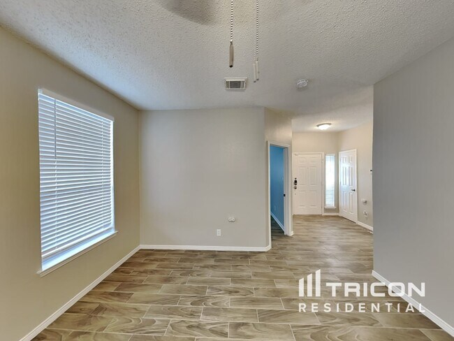 Foto del edificio - 317 Meandering Way Court Glenn Heights TX
