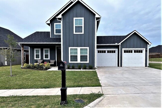 Building Photo - 4730 Dry Creek Rd