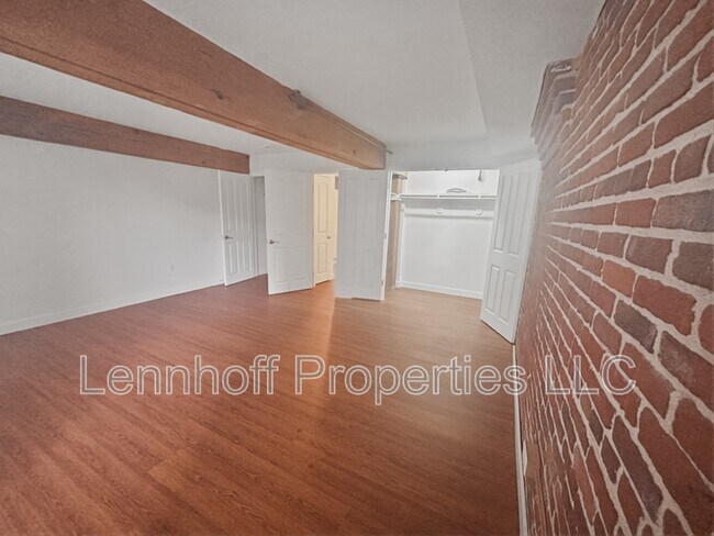 Foto del edificio - 240 Jackson St