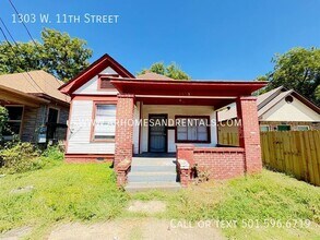 Building Photo - 1303 W 11th St