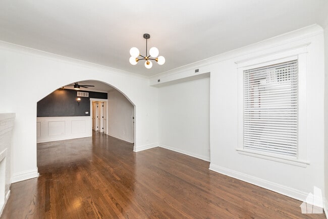 Building Photo - 3319 W Belden Ave