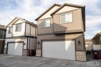 Building Photo - 8676 N Shadow Creek Alley