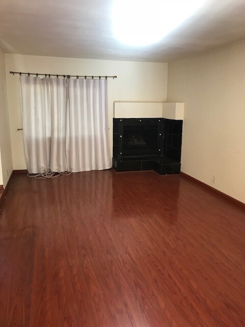 Foto del edificio - 3+2.5 twnhm w/pool + spa; water, trash + b...