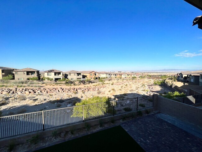 Foto del edificio - New Summerlin View