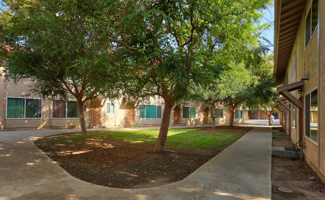 Building Photo - 159 S Sunol Dr