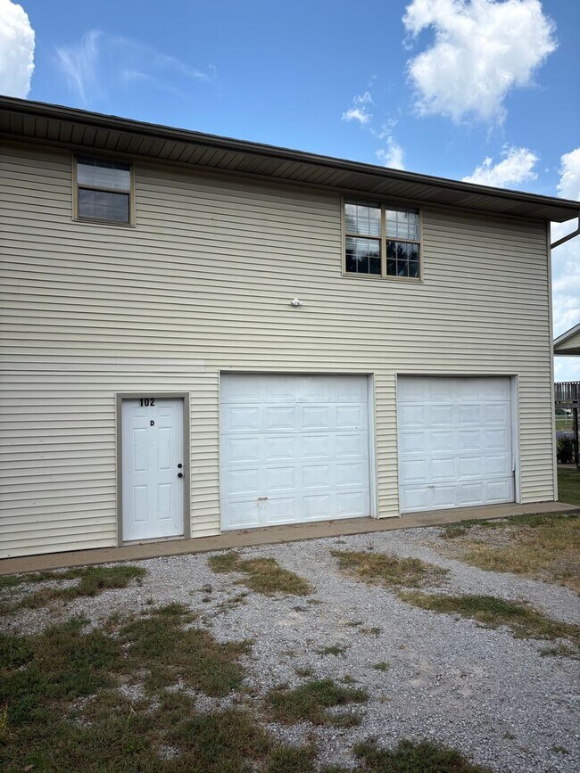 Building Photo - 102 John Paul Rd