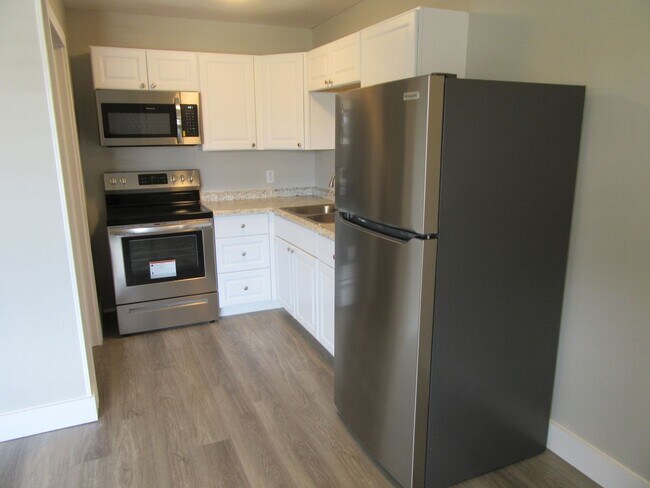 Building Photo - 116 N Hwy 22A Apt 4