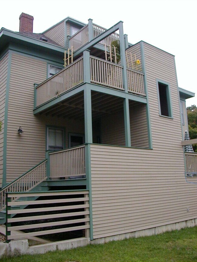 Back porches - 620 Huron Ave