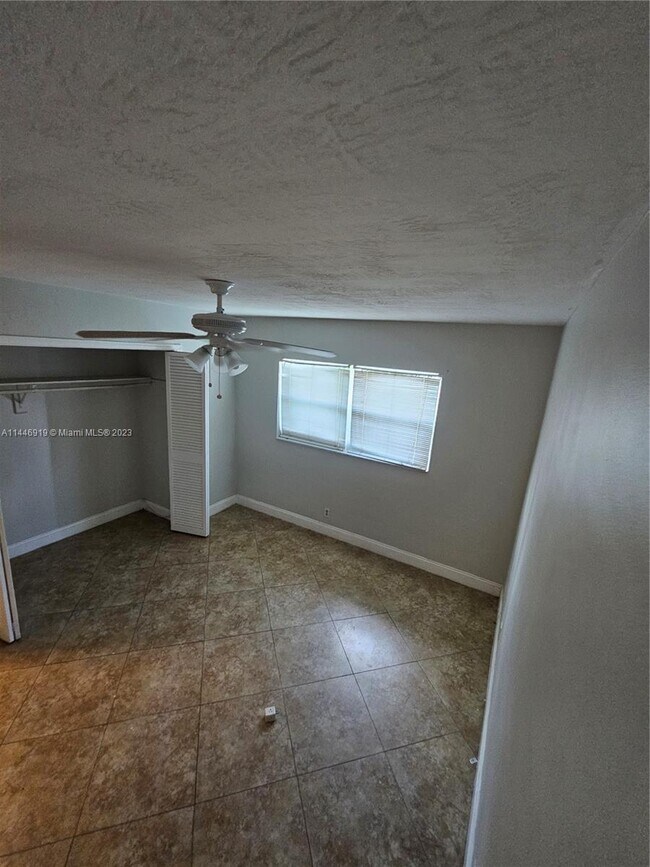 7805 NW 71st St Unit 2, Tamarac, FL 33321 Room for Rent in Tamarac