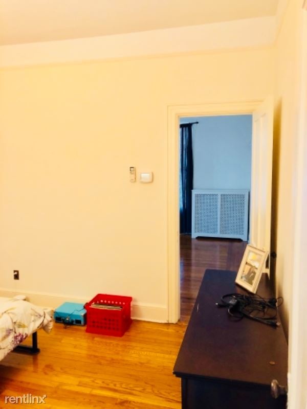 Building Photo - 1 br, 1 bath Apartment - 226 North Broadway