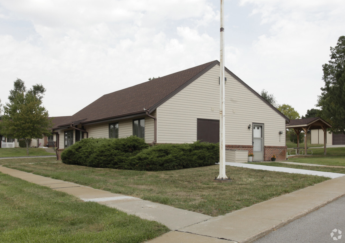 Building Photo - Benn View Apartments