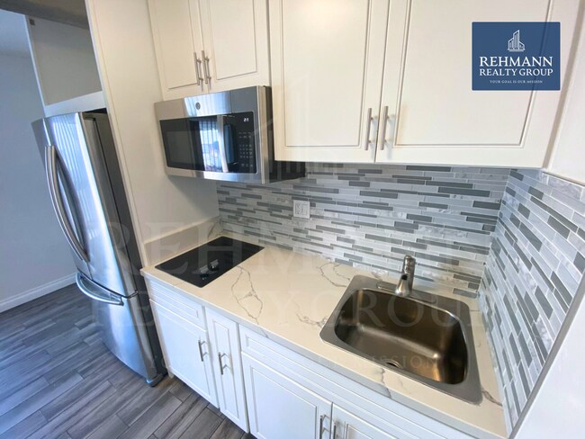 Foto del edificio - 3722 Bancroft Dr