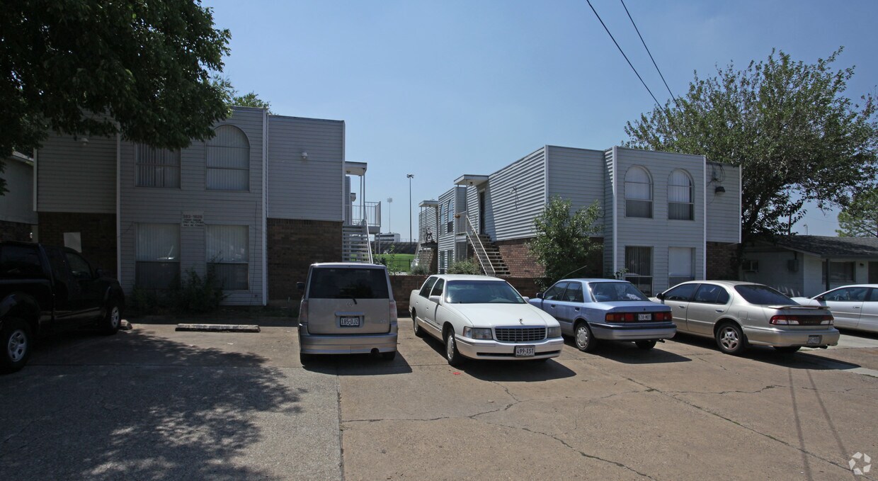 Foto del edificio - 2401 W Prairie St