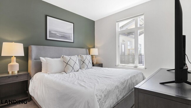 Foto del edificio - 3345 Endeavor Ln