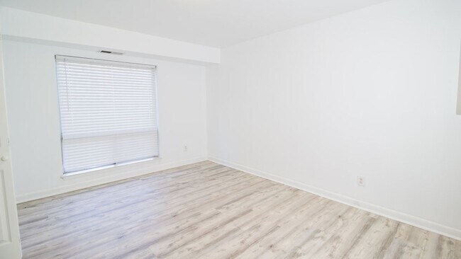 Building Photo - 11602 Vantage Hill Rd