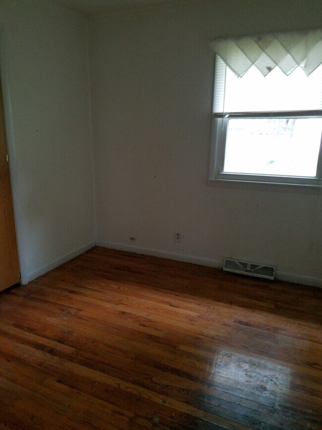 Foto del edificio - 3bed/1bath in Oakwood
