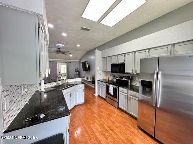 Building Photo - 13234 Mendenhall Pl