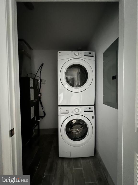 Building Photo - 433 N 40th St