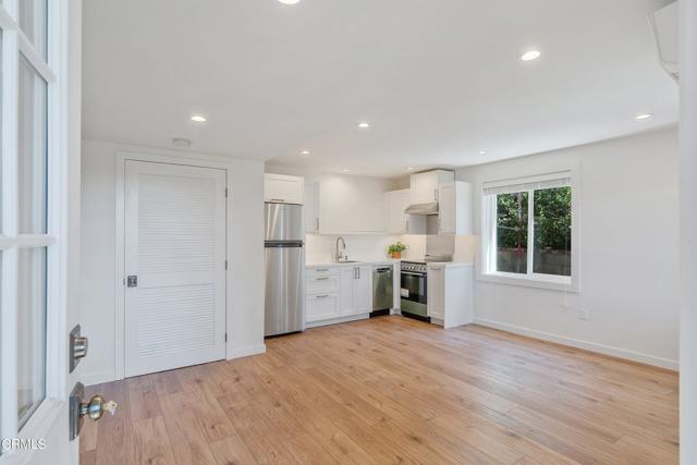 Foto del edificio - 6341 Rosswood Terrace
