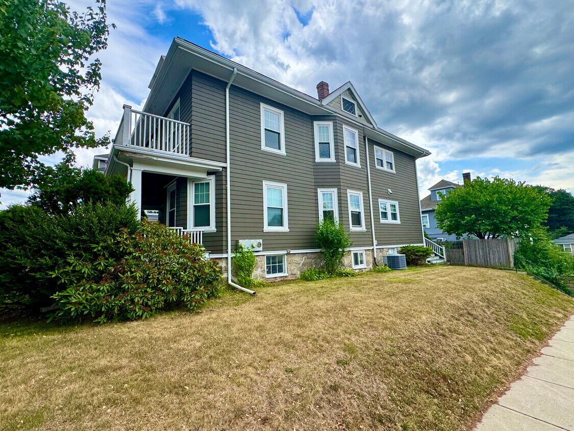 Primary Photo - 108 Redlands Rd