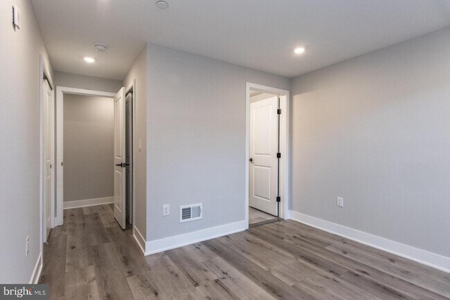 Building Photo - 2710 Ridge Ave