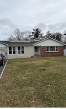 Building Photo - 21 Chateau Dr
