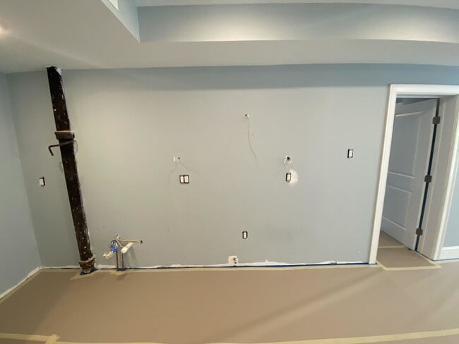 Building Photo - Awesome 5 Bed in Brighton Available for 9/1 move in