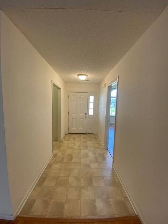 Foto del edificio - COMING SOON! North Chase Community! 3 BR/ 2 Bath/ 2 Car garage! Fenced back yard!