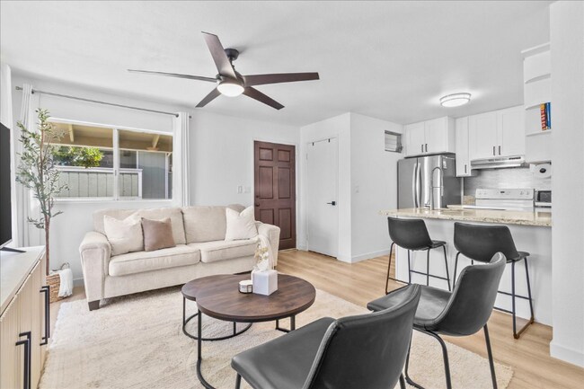 Foto del edificio - 94-724 Paaono St