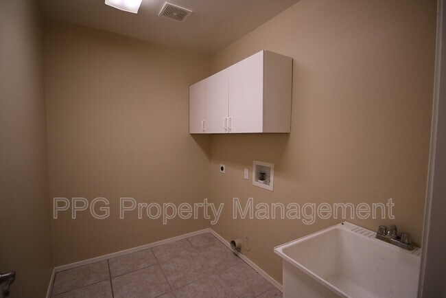 Foto del edificio - 29433 N 49th St