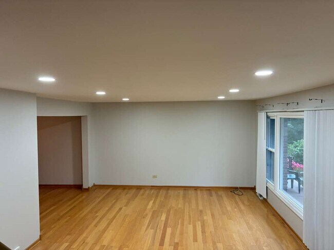 Foto del edificio - 7108 W Niles Ave