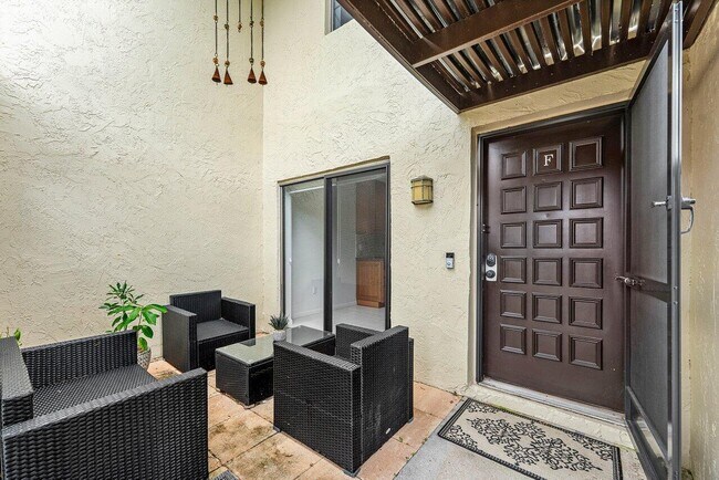 Foto del edificio - 8566 Casa Del Lago