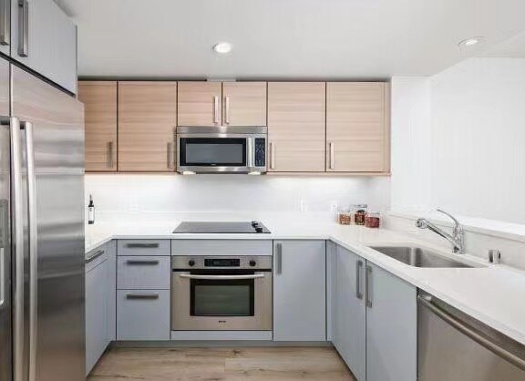 Building Photo - 555 4th St