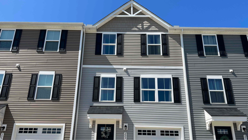 Foto principal - 209 Coldwater Creek Ct