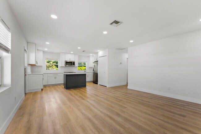 Foto del edificio - 632 Allen Ave