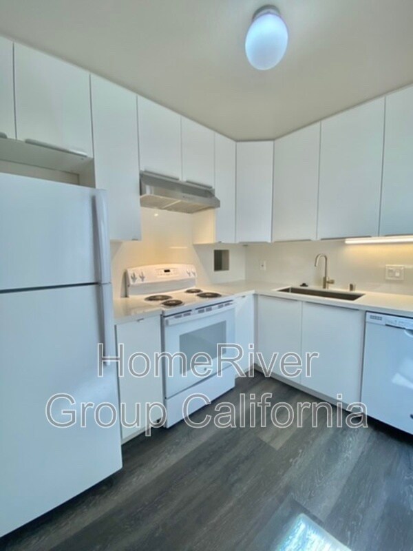 Building Photo - 6220 Gloria Dr