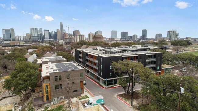 Foto del edificio - 900 S 1st St