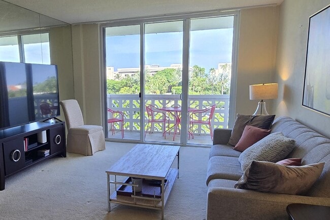 Foto del edificio - 2840 S Ocean Blvd