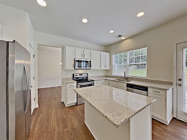 Foto del edificio - 11213 Harmony Ct