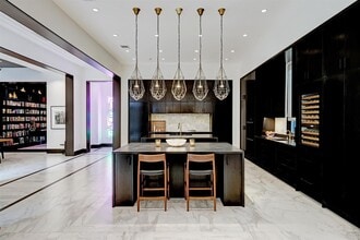 Building Photo - 2521 Westgate Dr