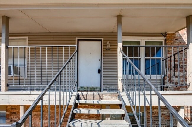 Photo - 6708 N Meridian Ave Apartment