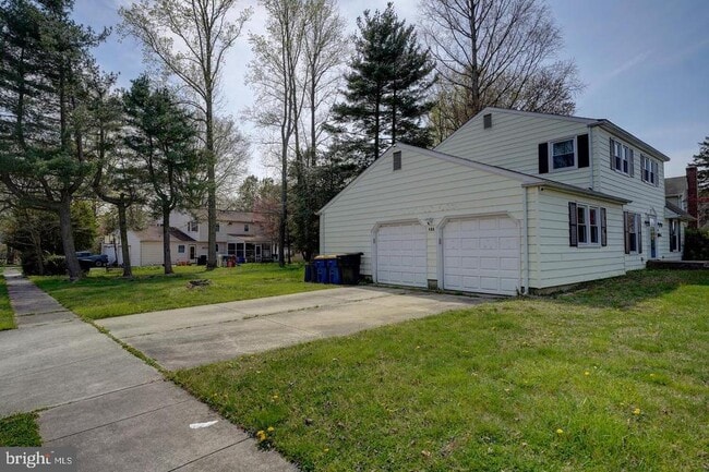 Building Photo - 606 Wyoming Ave