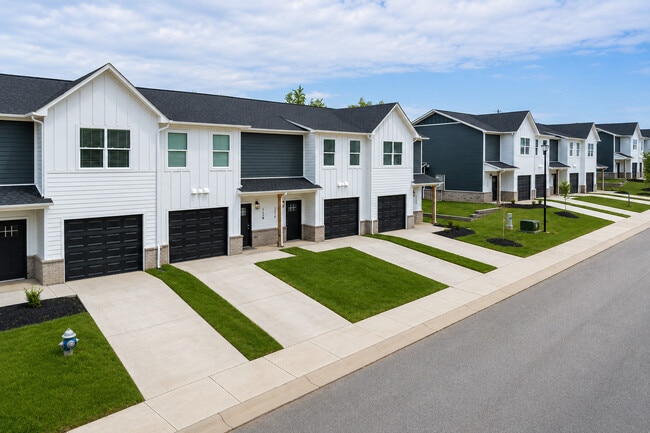 Building Photo - Buffalo Ridge Townhomes