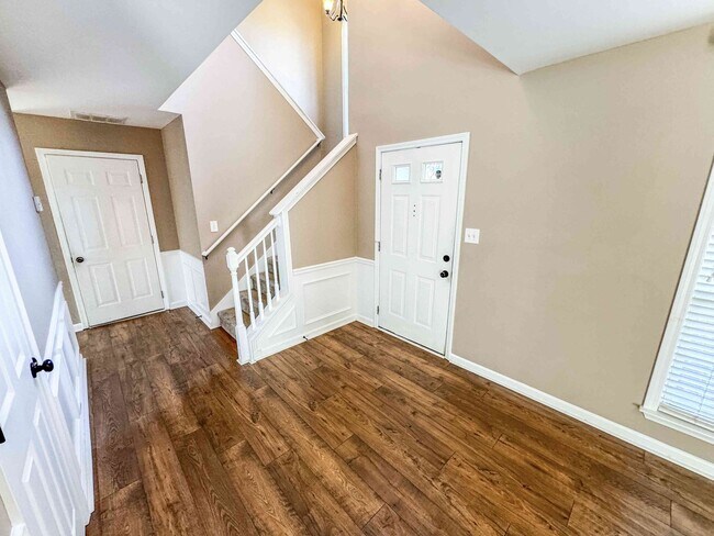 Building Photo - Legacy Park - Beautiful 3BR Home