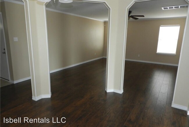 Building Photo - 4 br, 3 bath House - 5713 Capricorn Loop