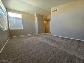 Building Photo - 1817 Summit Pointe Dr